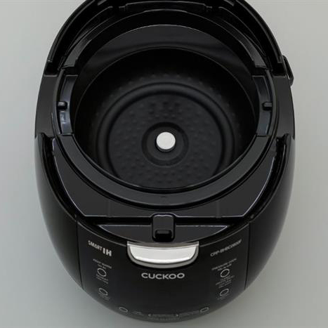 Nồi cơm điện cao tần Cuckoo 1.08 lít CRP-BHBC0600F